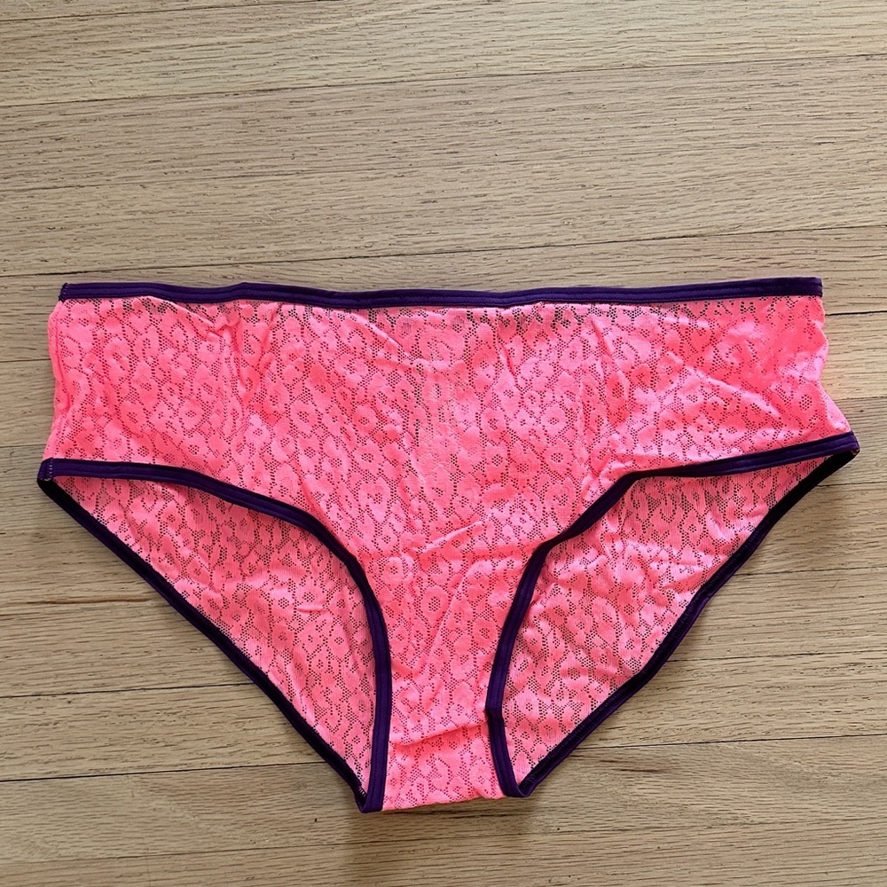 NWT Victoria’s Secret Pink Lace Bikini Panties - Size L